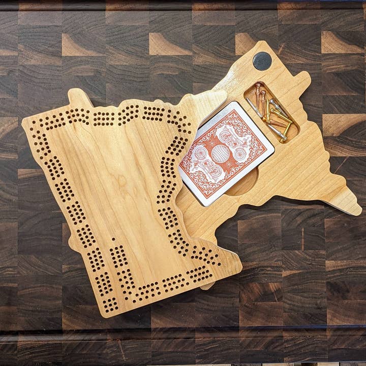 Planche de cribbage de voyage Minnesota State MN, rangement à l'intérieur ! , Comprend des cartes et des piquets ! pour la vente par Arts and Craftsmanship