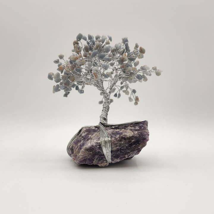 Meraki Gemstones – Engroshandel Spirituelle sten og krystaller – Ædelstenstræ-Engelsten/Chevron Ametyst Base m/Sølvtråd