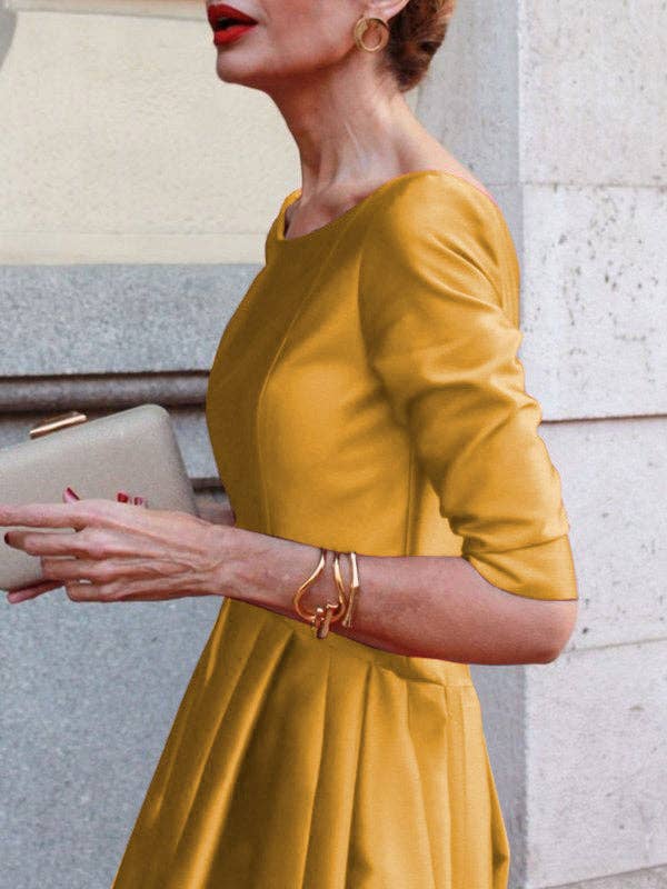 Sheer Trend – Großhandel Kleid – Damen – A-Linien Midi-Kleid mit lockerem Schnitt, Falten, Taschen und Rundhalsausschnitt in Uni-Farbe10