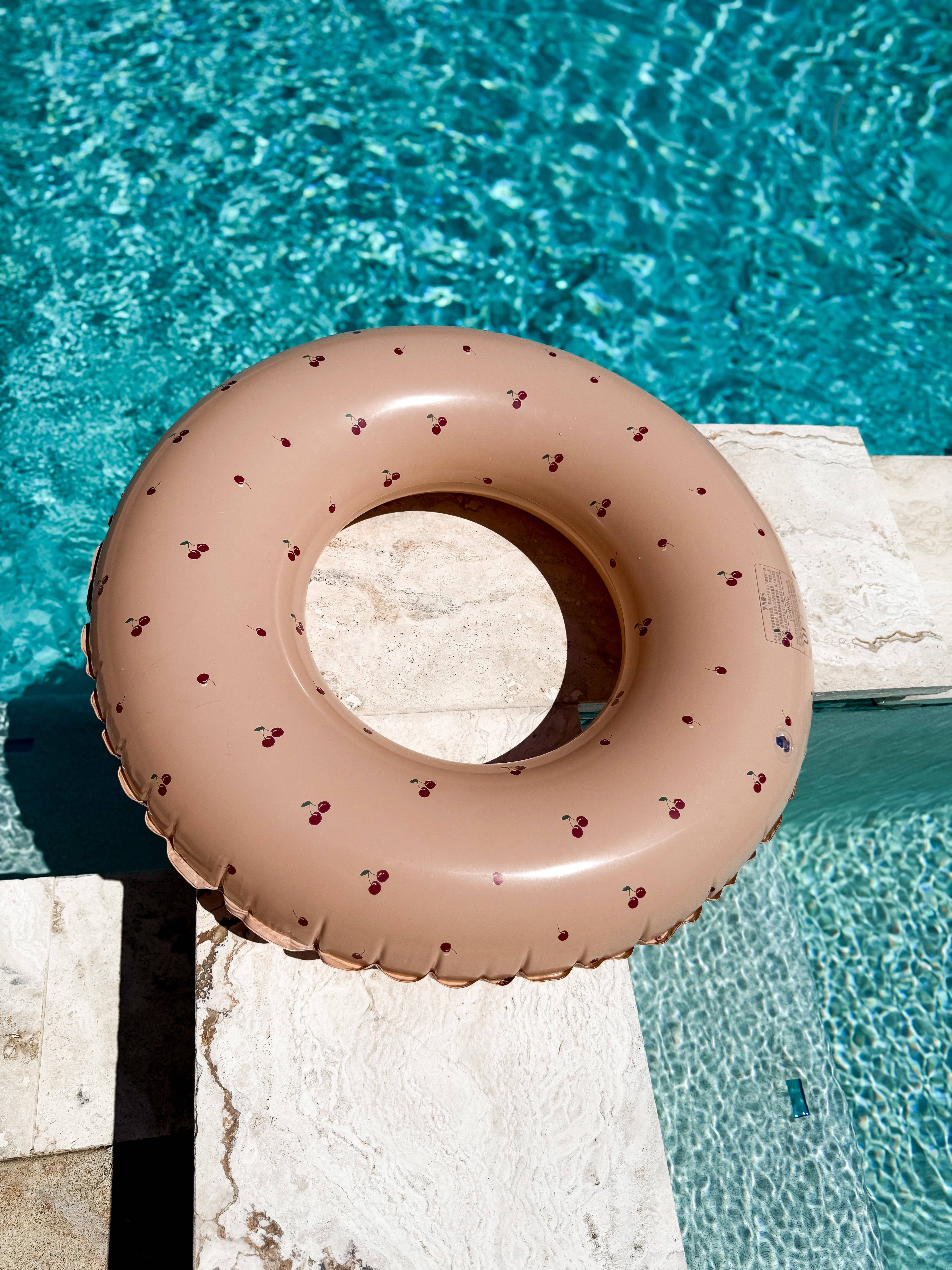 Hart and Hollow - Wholesale Inflatables - Pool Floats1