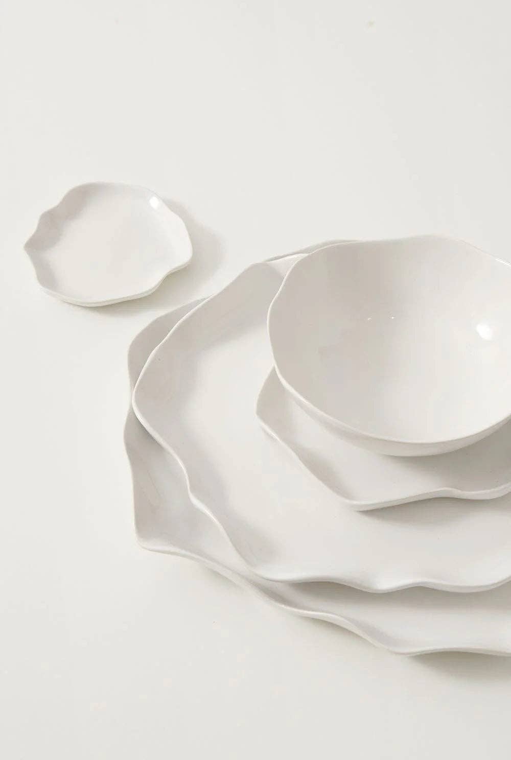 MARTINAS HOME - Wholesale Dinnerware Set - WHITE LOTUS COLLECTION SET | Full Dinnerware Service2