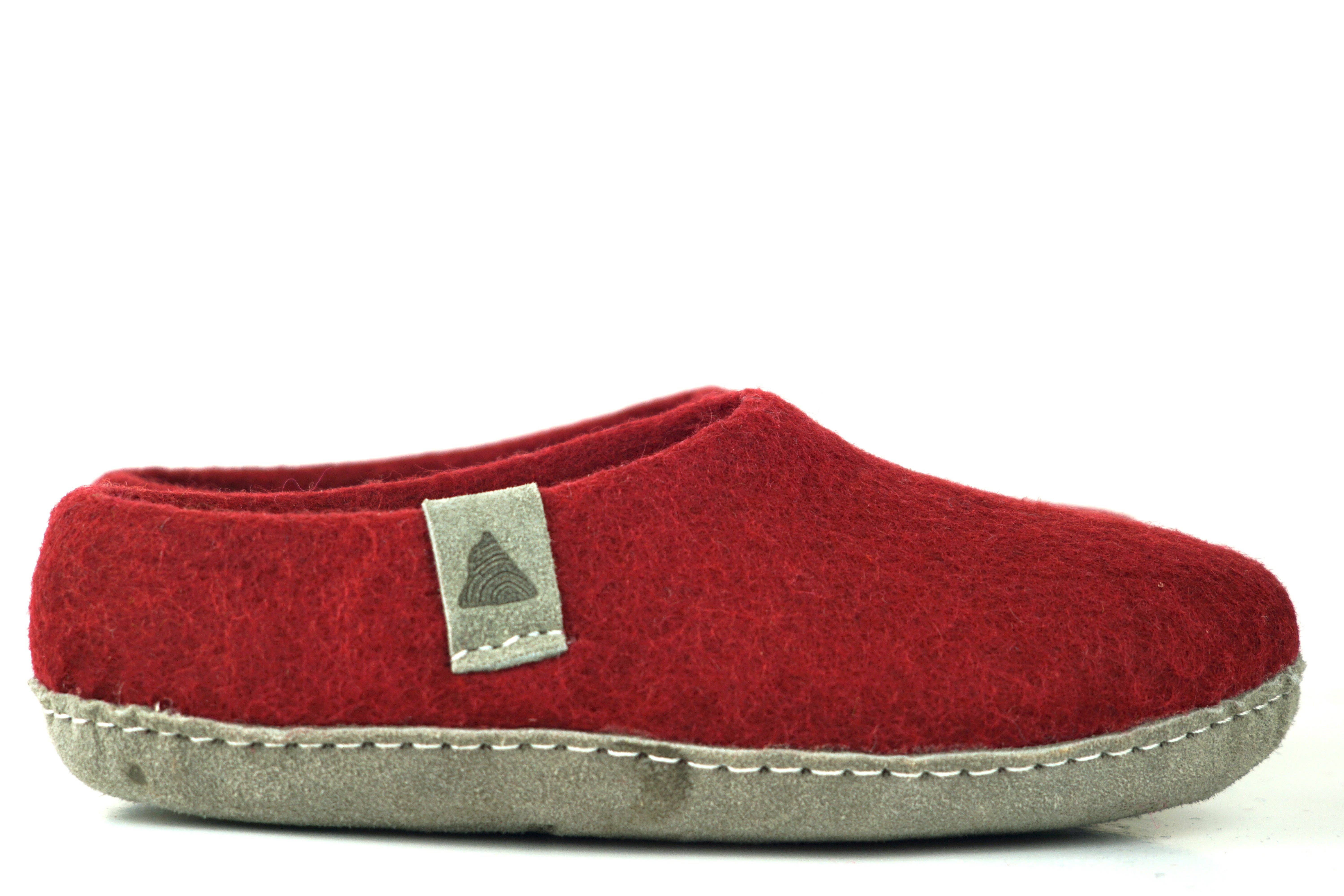 The Cottager – wholesale Slippers – Women's – Shlips Canoe Red11