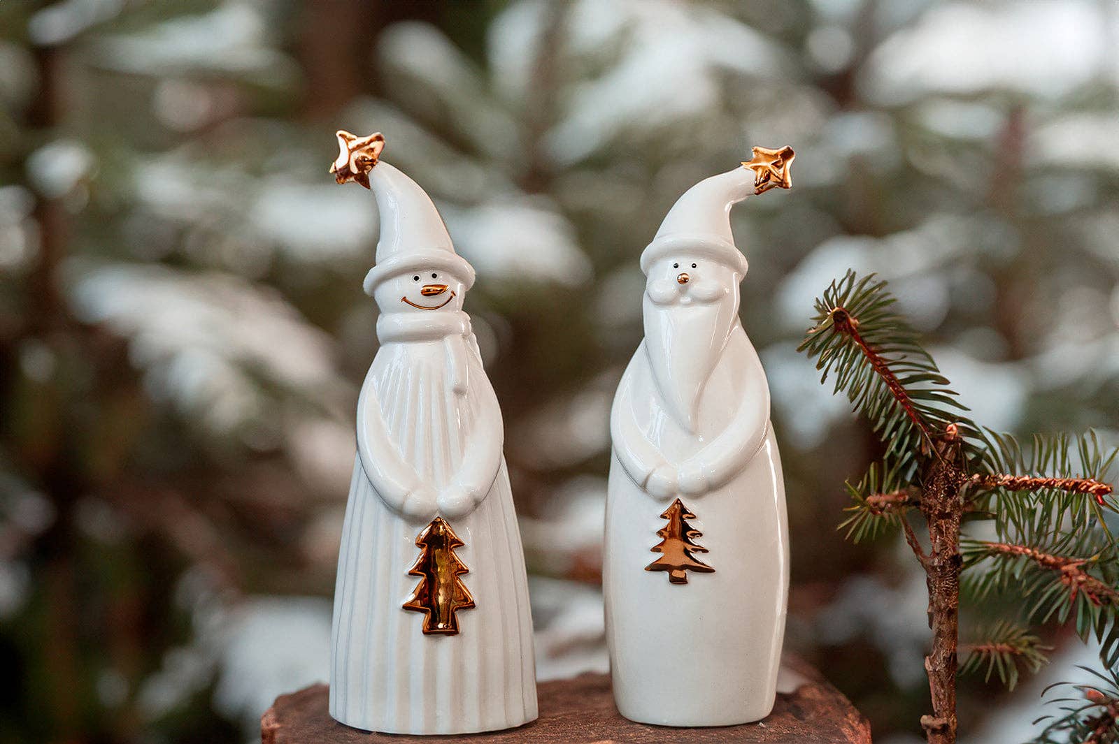 We Love Seasons EU - Venta al por mayor Decoración navideña - Santa de cerámica blanca y dorada2