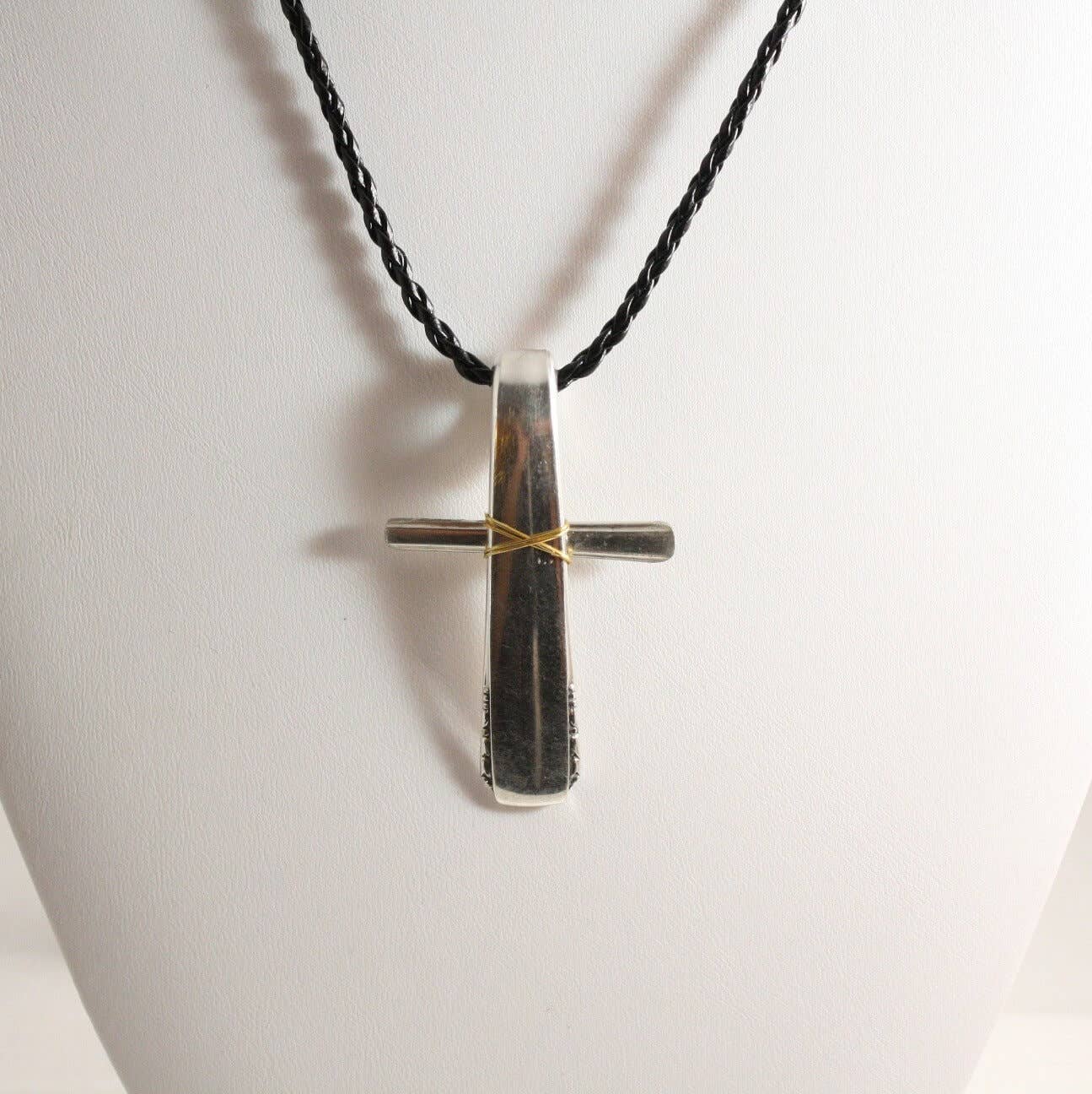 Silver Chest Creations - Wholesale Pendant/Charm Necklace - Cross Slides3