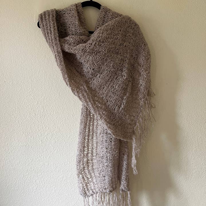 Inspired Peru - Wholesale Wrap - Women's - Alpaca Shawl Bucle Natural3