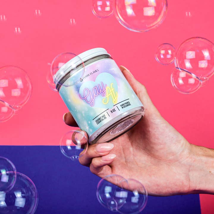 Funny Flames Candle Co - Les Creme - Venta al por mayor Velas en tarros - Vela gay Af: regalo LGBTQ, vela del orgullo, orgullo gay, LGBTQ +