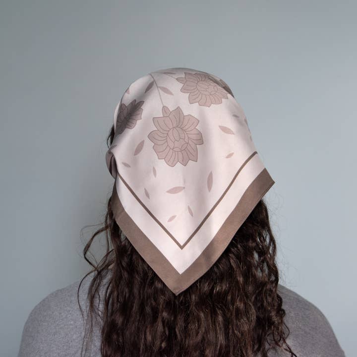 Hello Ilona - Wholesale Scarf - Women's - Kalocsa 100% Mulberry Silk Scarf - Kávé (Brown, Beige)