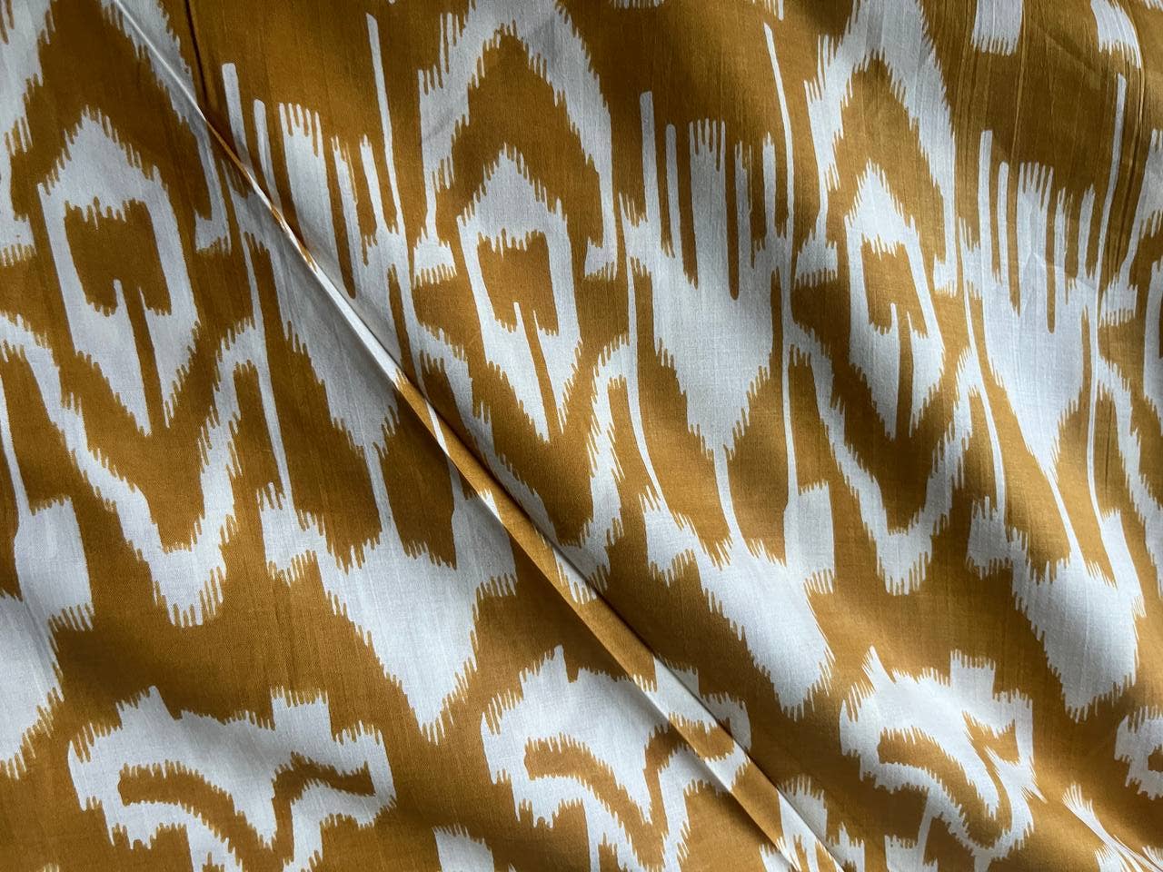 Bhawana Handicrafts – wholesale Tygfärg – Handtryckt tyg i mjuk bomull med blommönster per yard1