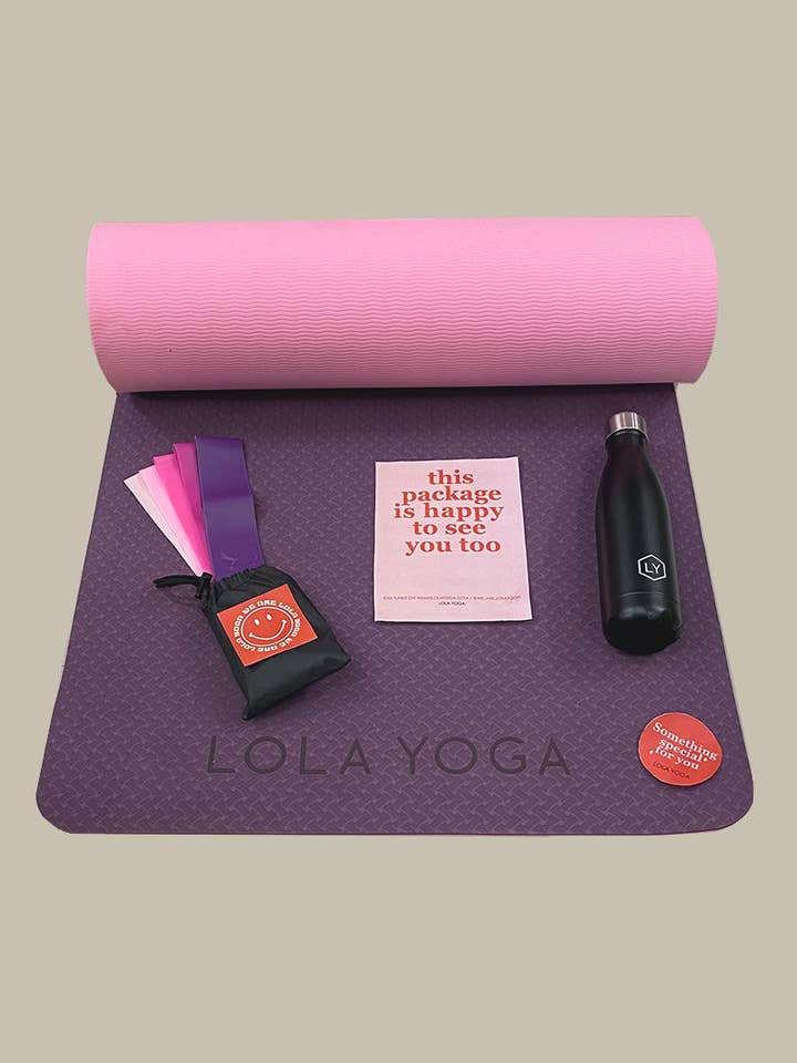 Komplet træningssæt i pink og lilla for engroshandel hos We Are Lola Yoga
