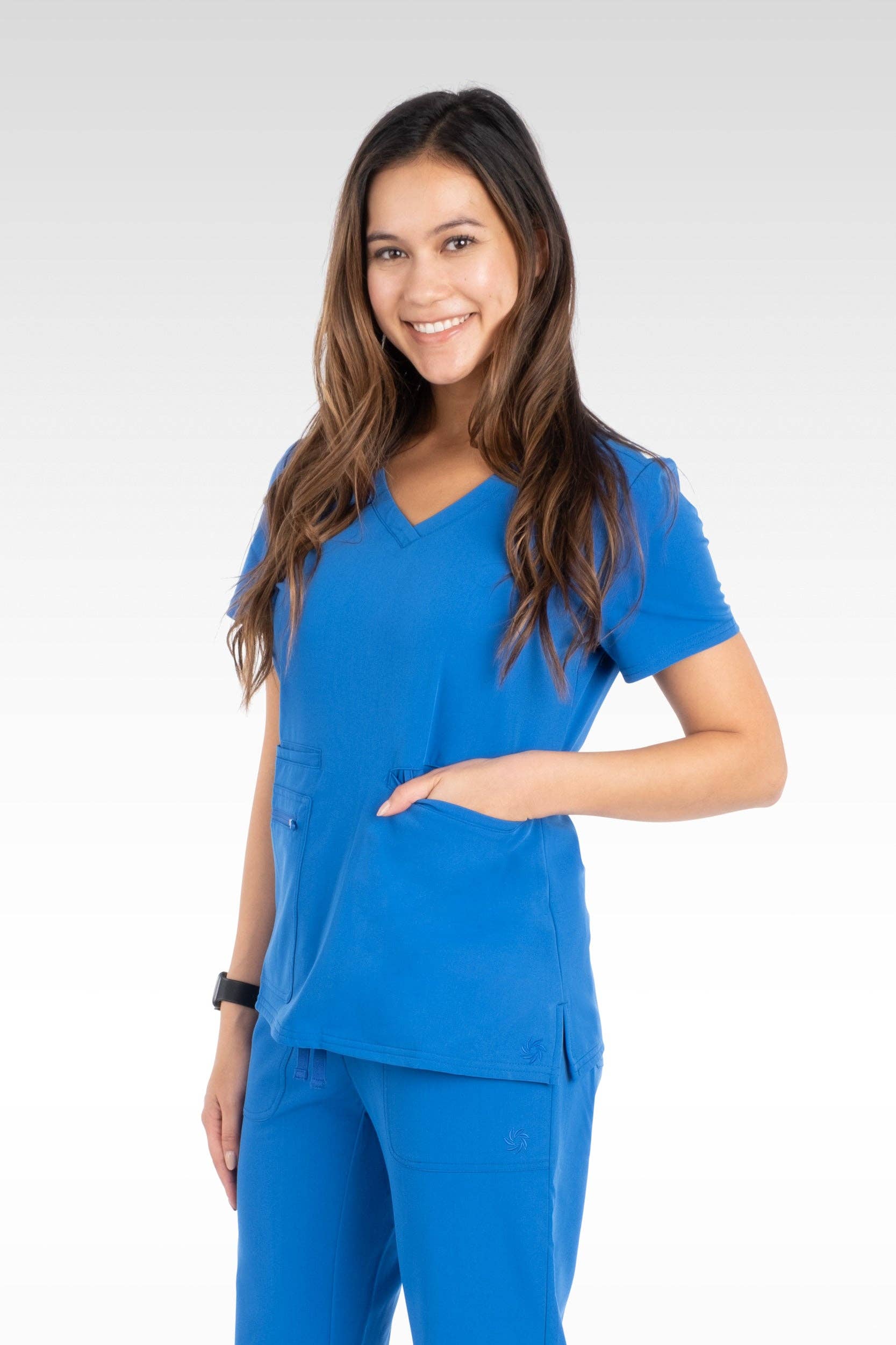 Aura Naturale - Wholesale Uniform voor gezondheidszorg - Dames - Kara Dames Ronde Hals Scrubstop met 4 Zakken (94002)28