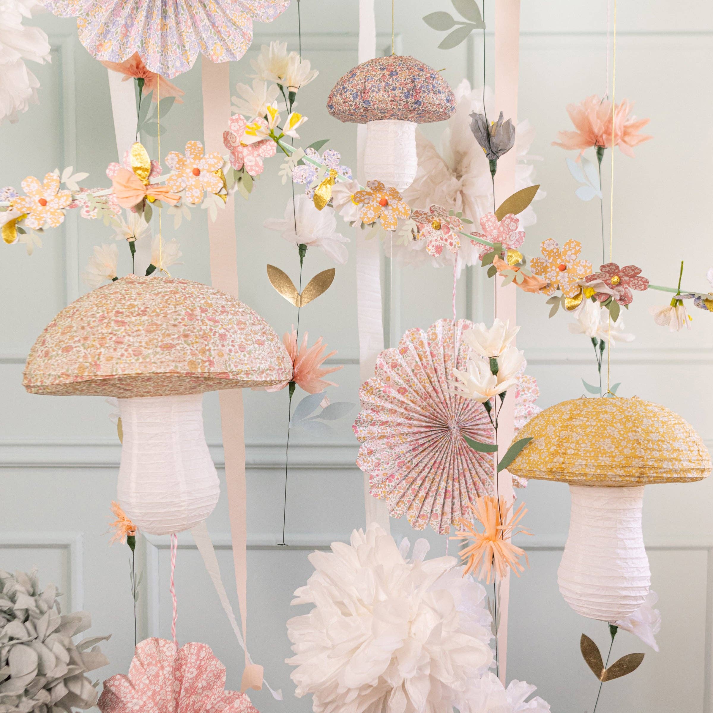 Meri Meri - Wholesale Lantaarn - Meri Meri x Liberty papieren paddenstoellenlampionnen set van 31