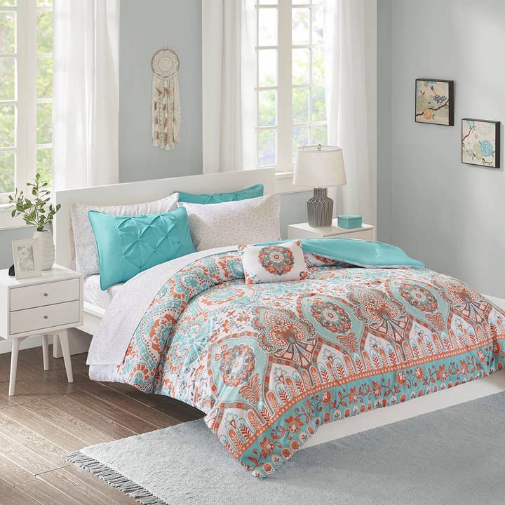 Boho 8-Piece Complete Comforter and Sheet Set for wholesale by Olliix