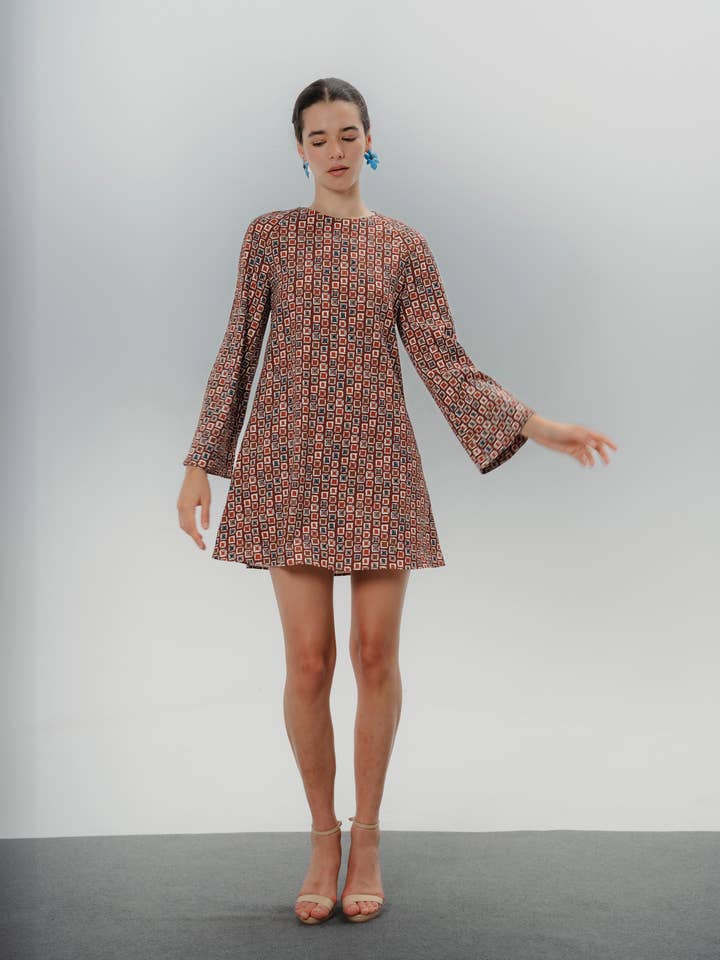 Romantische retrojurk van Manuela voor wholesale door Dolores Promesas