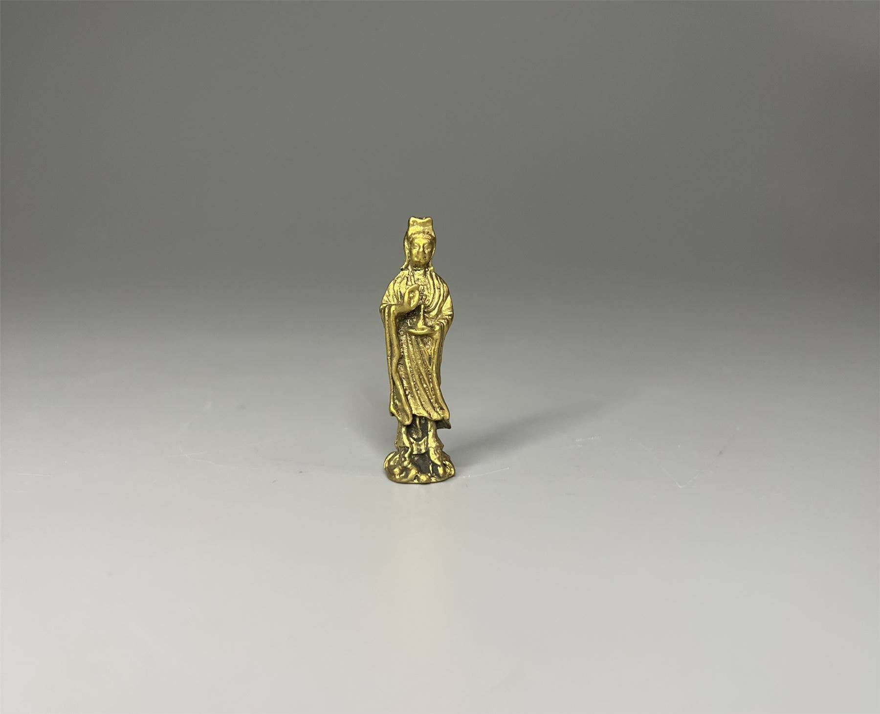 VIE - Venta al por mayor Figura decorativa - Figurita en miniatura de latón170