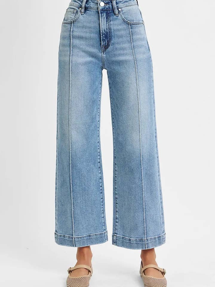 Jean large taille haute raccourci grande taille RISEN pour la vente par Garden Naked