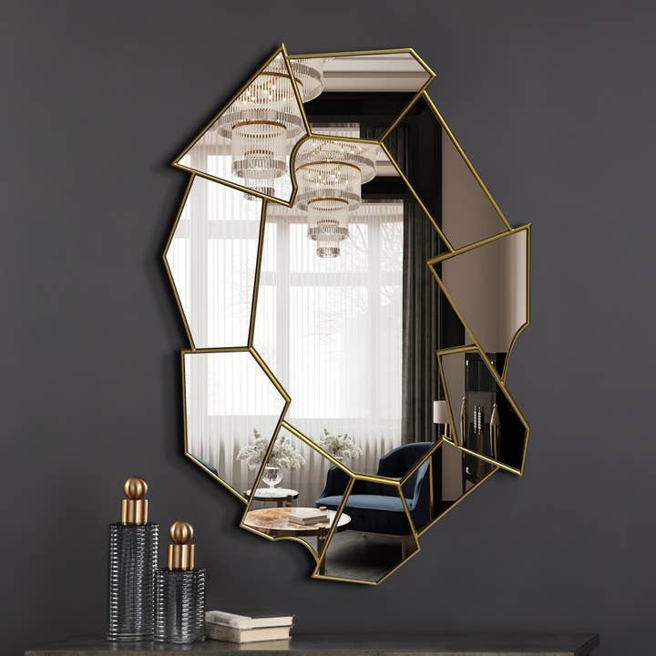 Oval vægspejl med guldramme - Unikt og moderne design for engroshandel hos Amazing Rugs