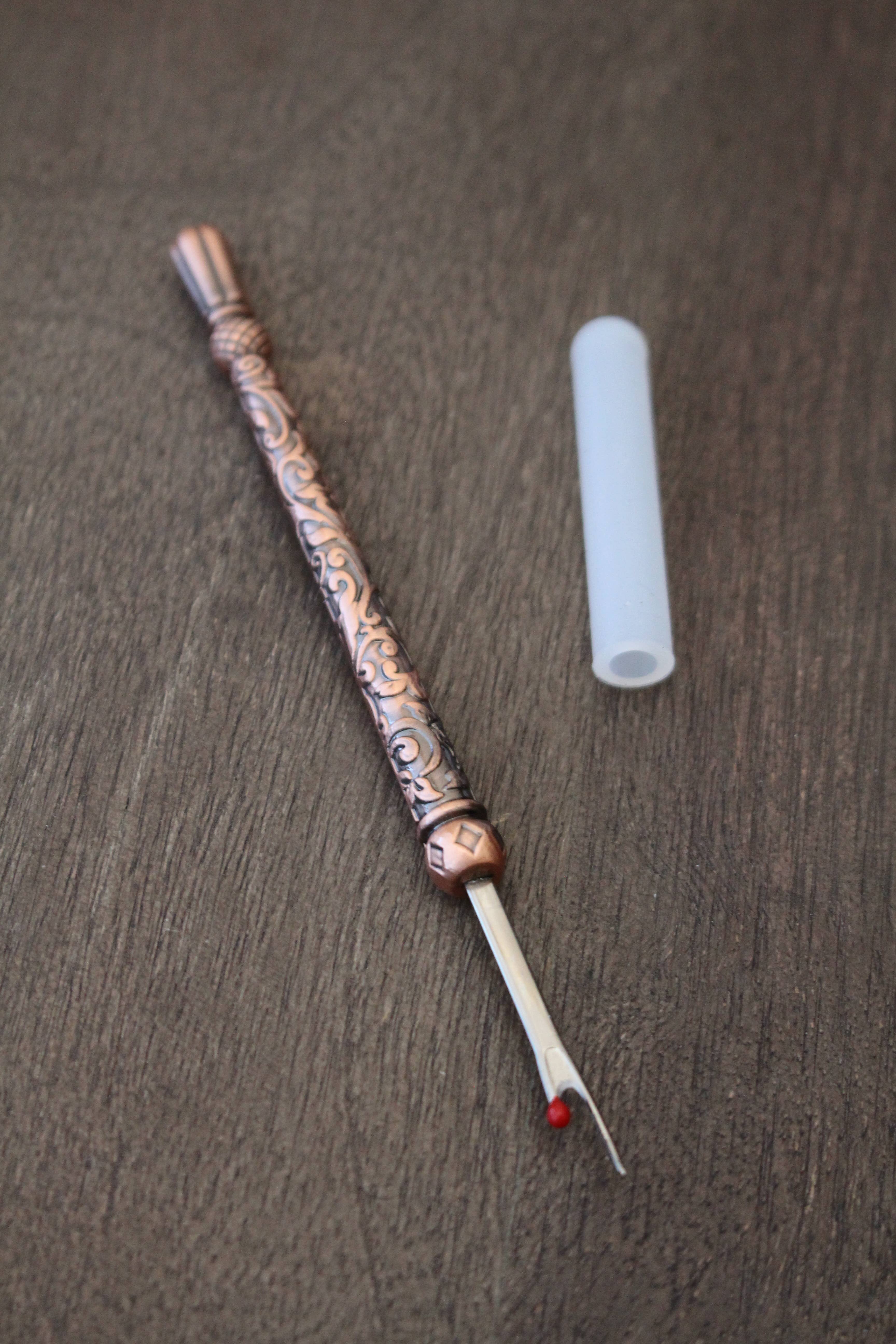 NNK Press - Wholesale Embroidery/Cross Stitch Supplies - Metal Engraved Seam Rippers (Set of 10)8