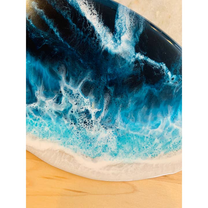 Nikita Fine Art LLC - Wholesale Cheese Board - Madison Maple Round cheese and charcuterie board 15"