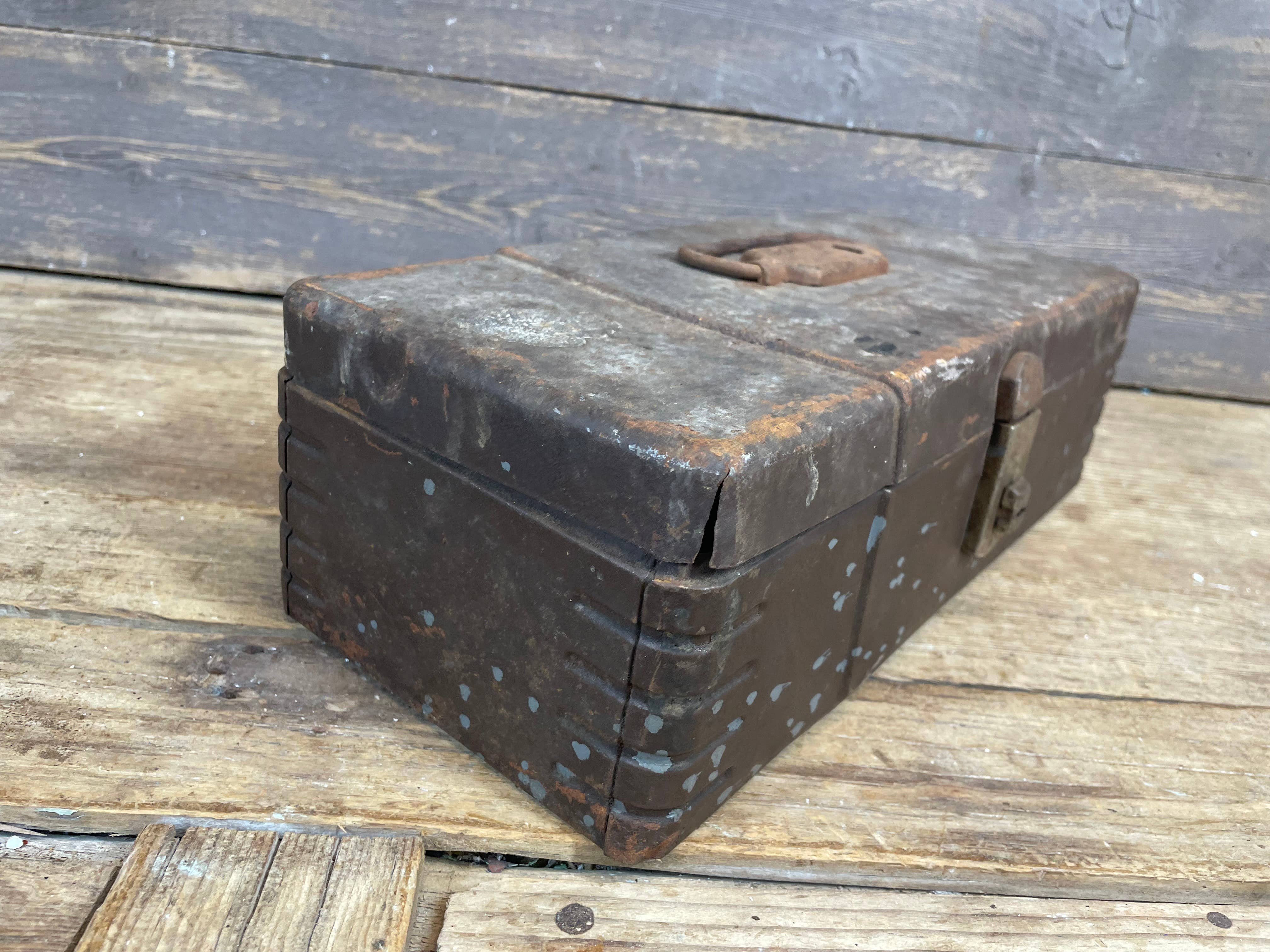 My Amigos Imports – wholesale Decorative box –   Vintage Metal Tool box-#10-Storage-6x13x4H inches-Rustic 1