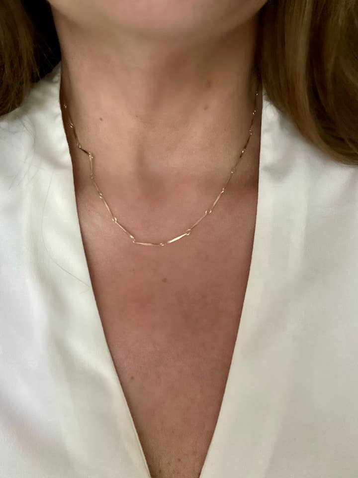 Collier Minimaliste Marquis en Or 14k - Stylee Lyst pour la vente par Forlanya