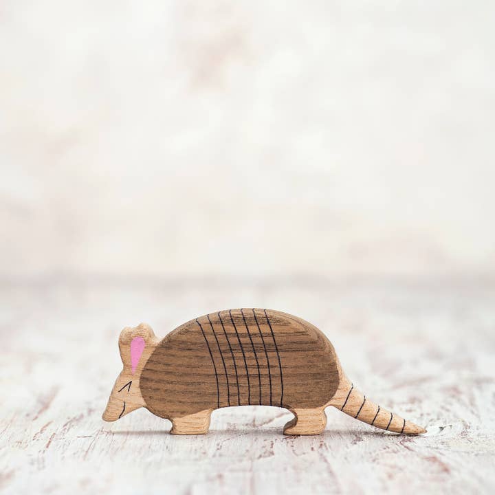 Wooden Armadillo figurine Tatou Wild animal figure Woodland for wholesale by Wooden Caterpillar Toys