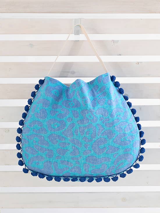 STRAND TASKE KEROS P.BLUE & TURQ. & BEIGE PONPON for engroshandel hos AELIA ANNA