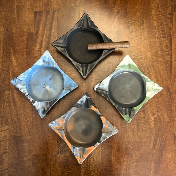 Concrete Square Cigar Ashtray - Rest & Holder - Handmade for wholesale by Storcks Designs