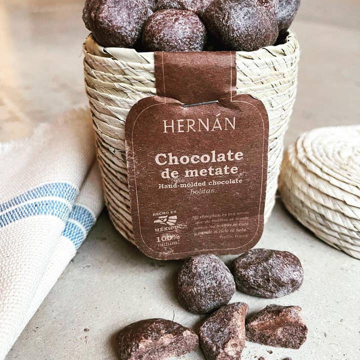 HERNÁN - Wholesale Chocolate - Cinnamon Mexican Chocolate Bolitas in Basket - 240g2