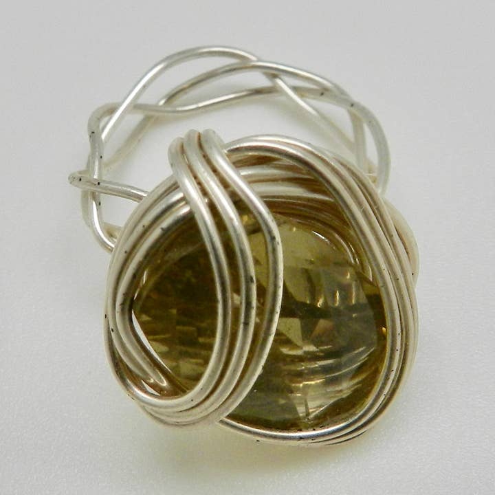 Bague en quartz jaune à facettes pour la vente par Designs by Ingrid