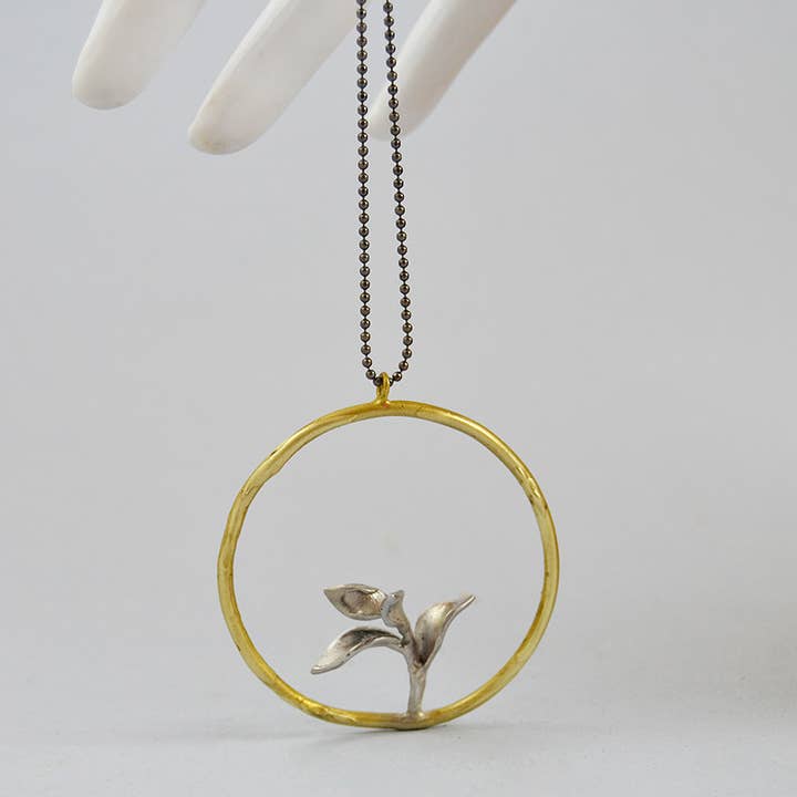 Hemlig trädgård för wholesale av Angelo Bordino ornamenti da indossare