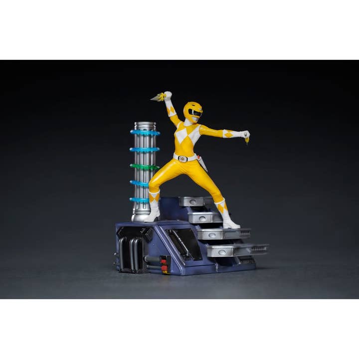 Entertainment Earth - Wholesale - Mighty Morphin Power Rangers Yellow Ranger 1:10 Scale Statue