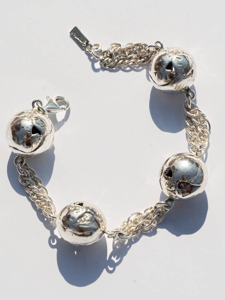 Bracelet Lue en argent sterling recyclé pour la vente par Swim to the Moon