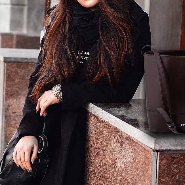 Elyousah Paris ,société SAROU – wholesale Bärkasse - Dam – LYS bucketväska i fullnarvat kalvskinn (brun)2