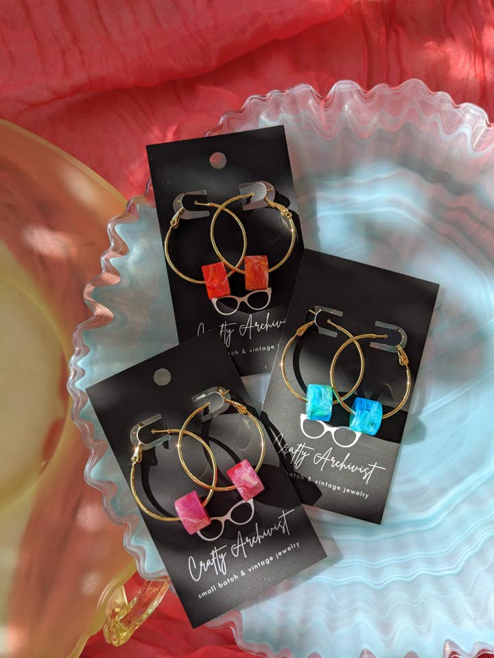 Argolas simples de contas de mármore brilhante por atacado de Crafty Archivist