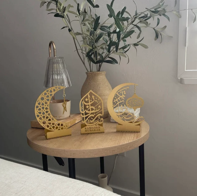 benjashop – wholesale Candle holder – Ramadan Mubarak 3-Piece Metal Candle Holder Set5