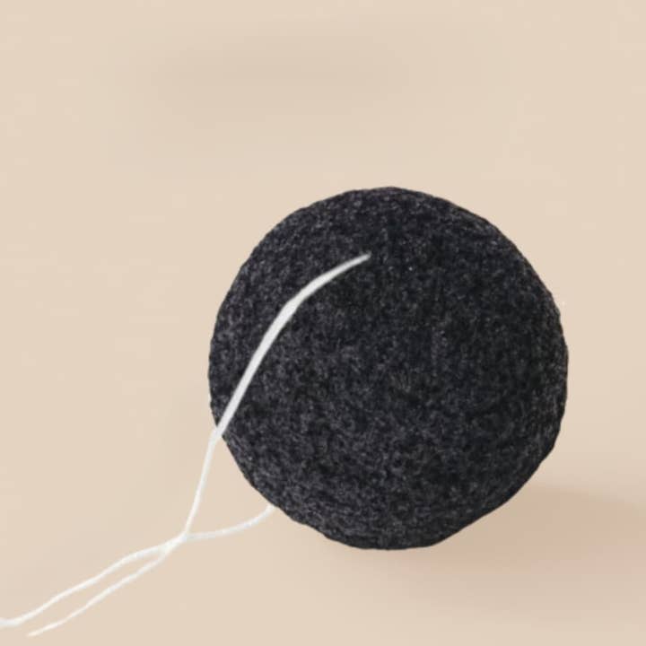 Charcoal Konjac ansigtssvamp for engroshandel hos Irawo Beauty