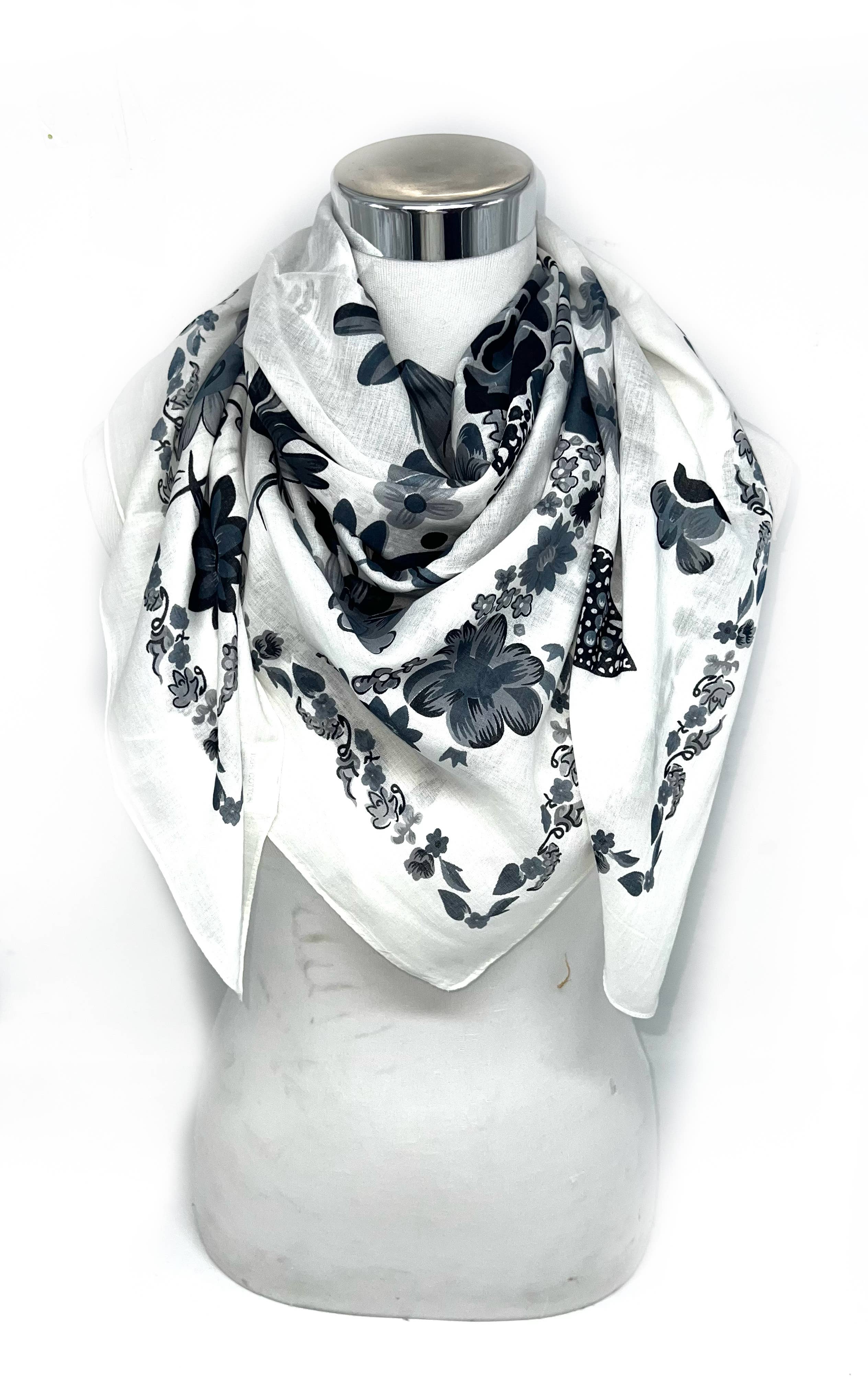 LINETA - Wholesale Scarf - Women's - IN-12 Large square Indian cotton scarves3