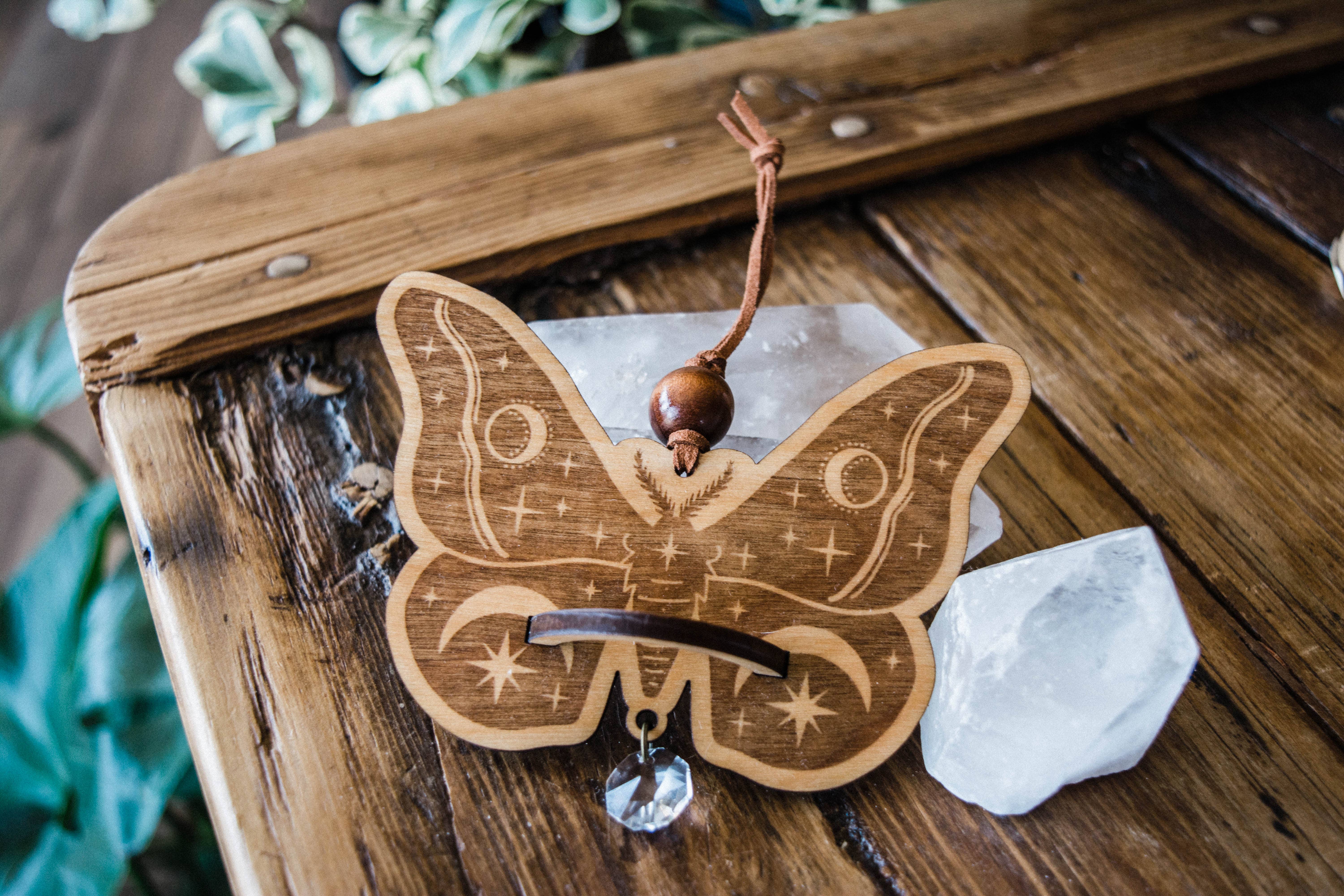 HEX Botanical - Wholesale Suncatcher - Celestial Moth Air Plant Hanger Suncatcher Crystal Prism 3