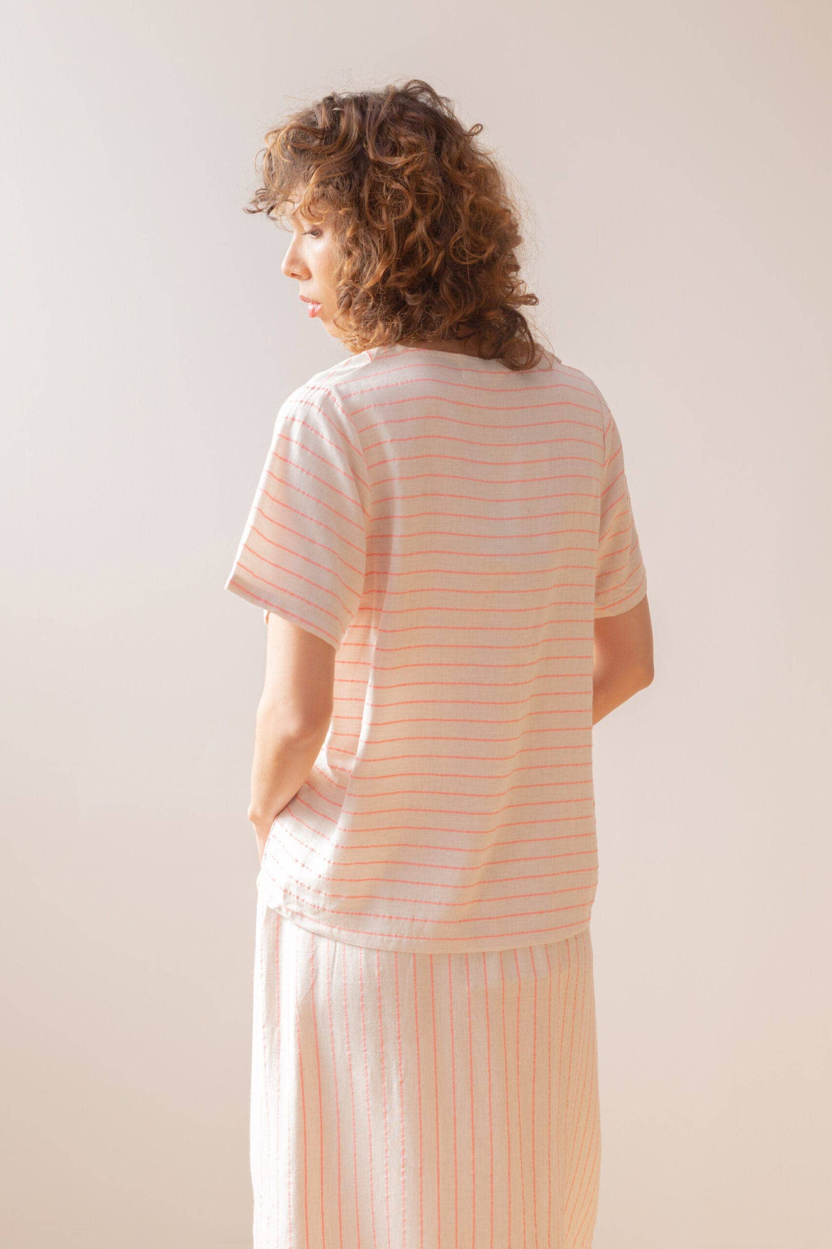 PAN Producto Básico - Wholesale Coat - Women's - Raw blouse with pink stripes1
