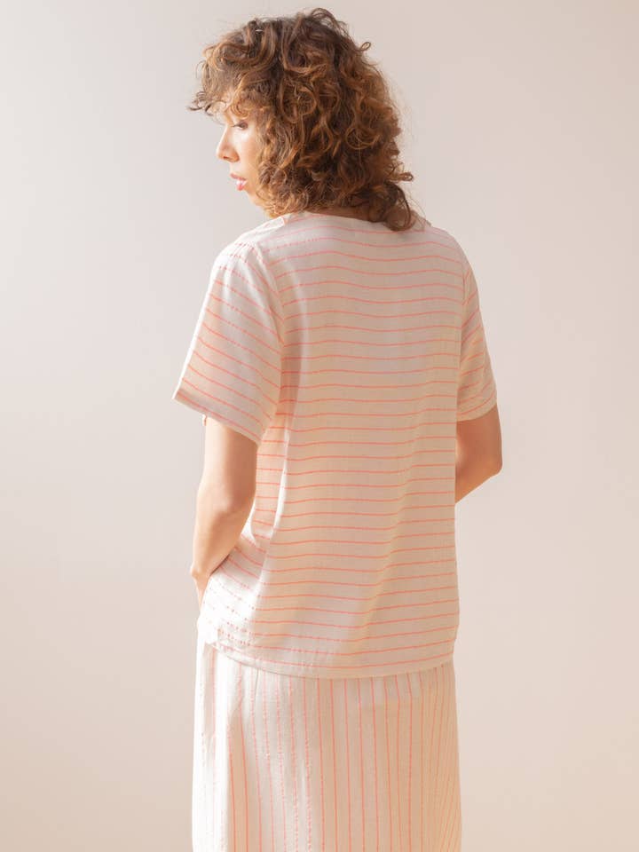 PAN Producto Básico - Wholesale Coat - Women's - Raw blouse with pink stripes1