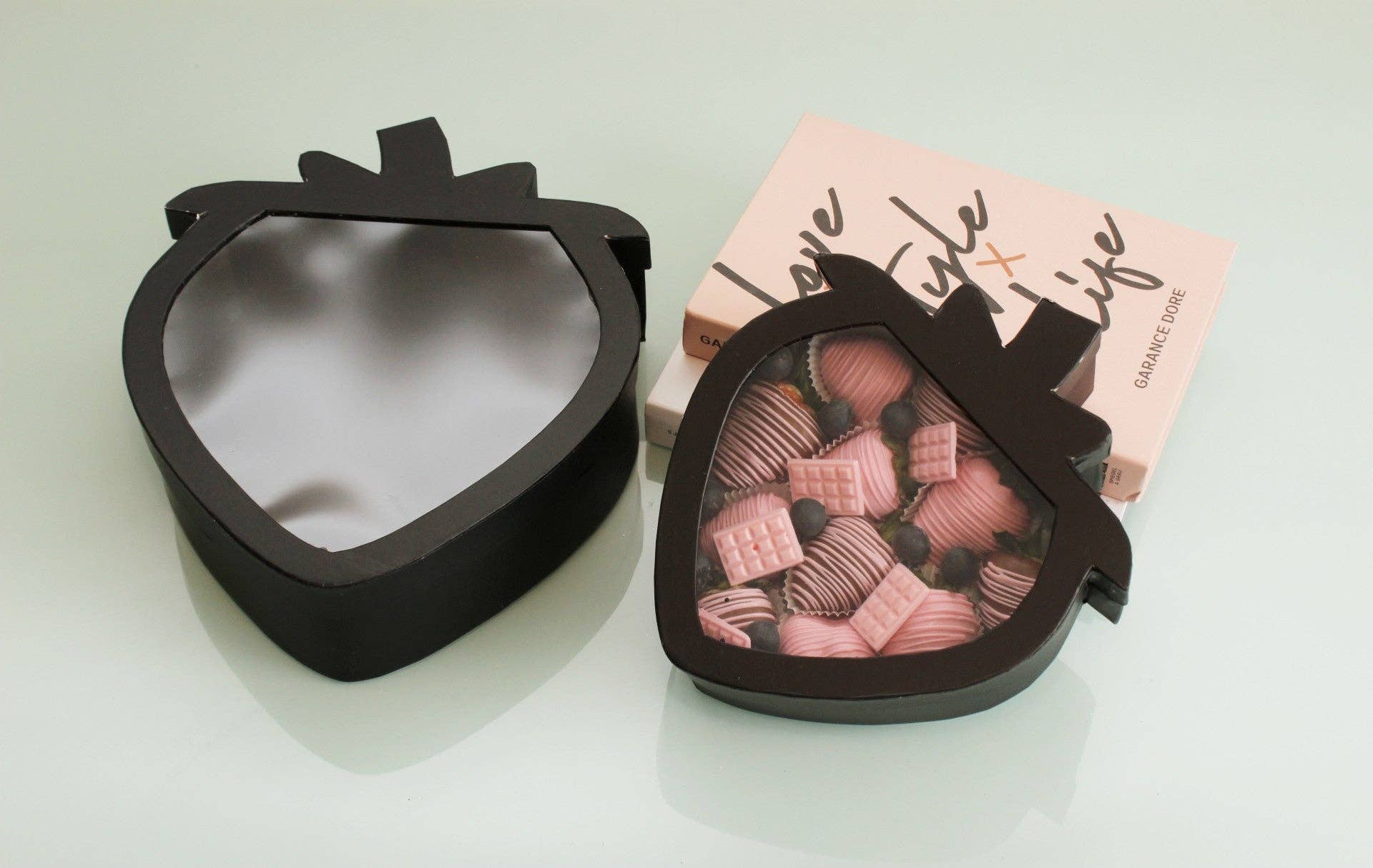 Elegant Design Supply - Wholesale Gift Box - Strawberry Shaped Gift Box13