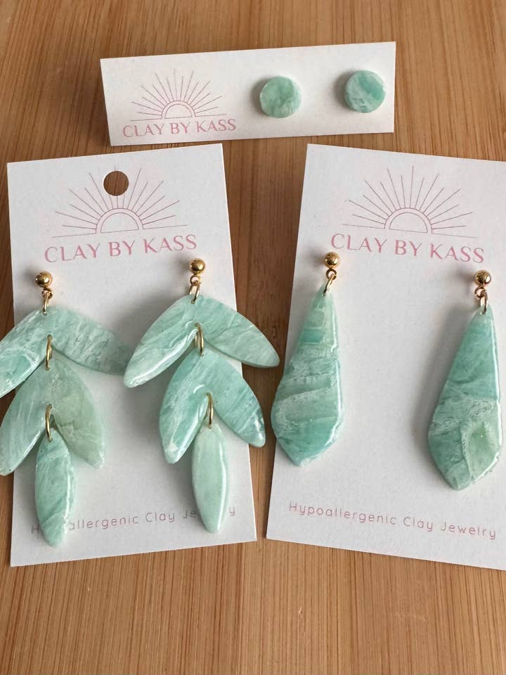 Gemmes de l'océan pour la vente par Clay By Kass