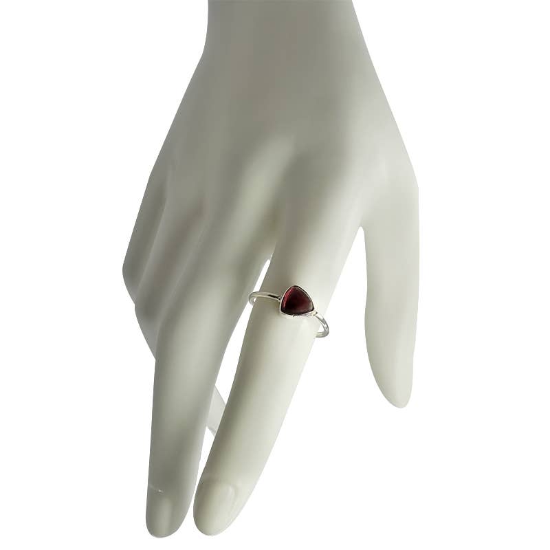 Amberman - Wholesale Single Stone/Solitaire Ring - Triangle-Shaped Garnet Sterling Silver Ring2