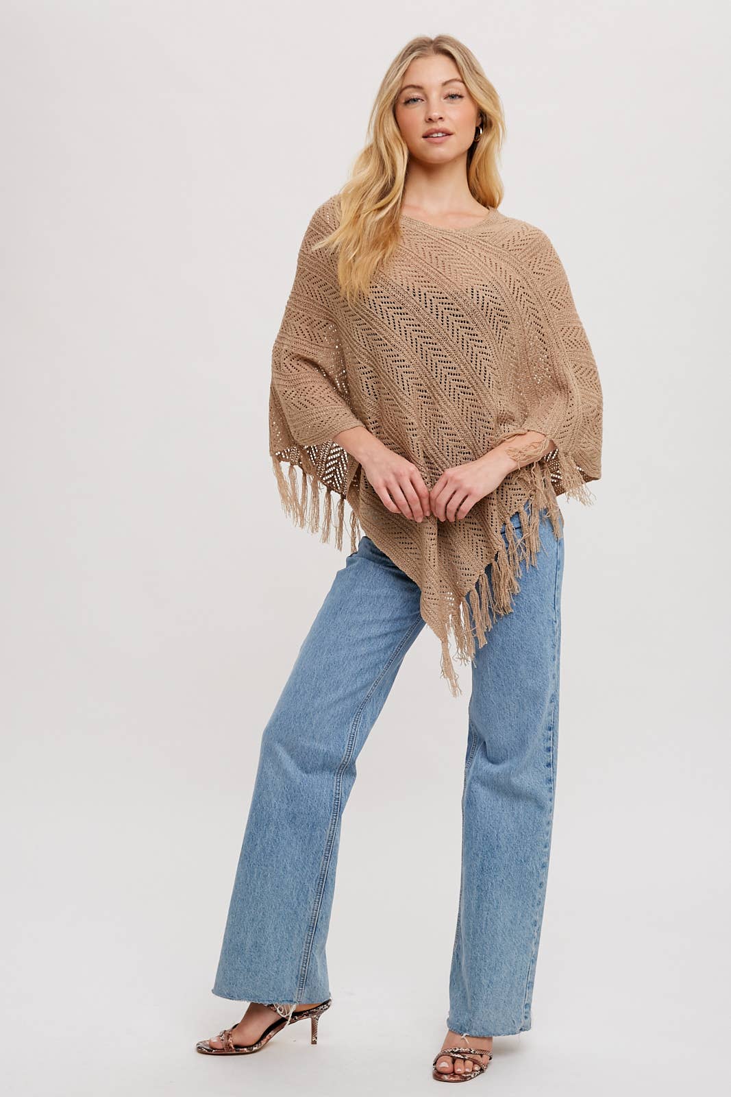 Bluivy – wholesale Poncho – Women's – OPEN-KNIT FRINGE PONCHO18