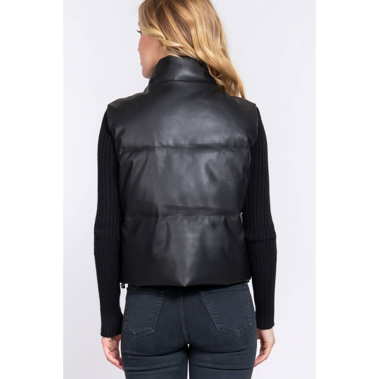 Apolline – wholesale Väst - Dam – HÖG HALS QUILTAD PU PUFFER VÄST2