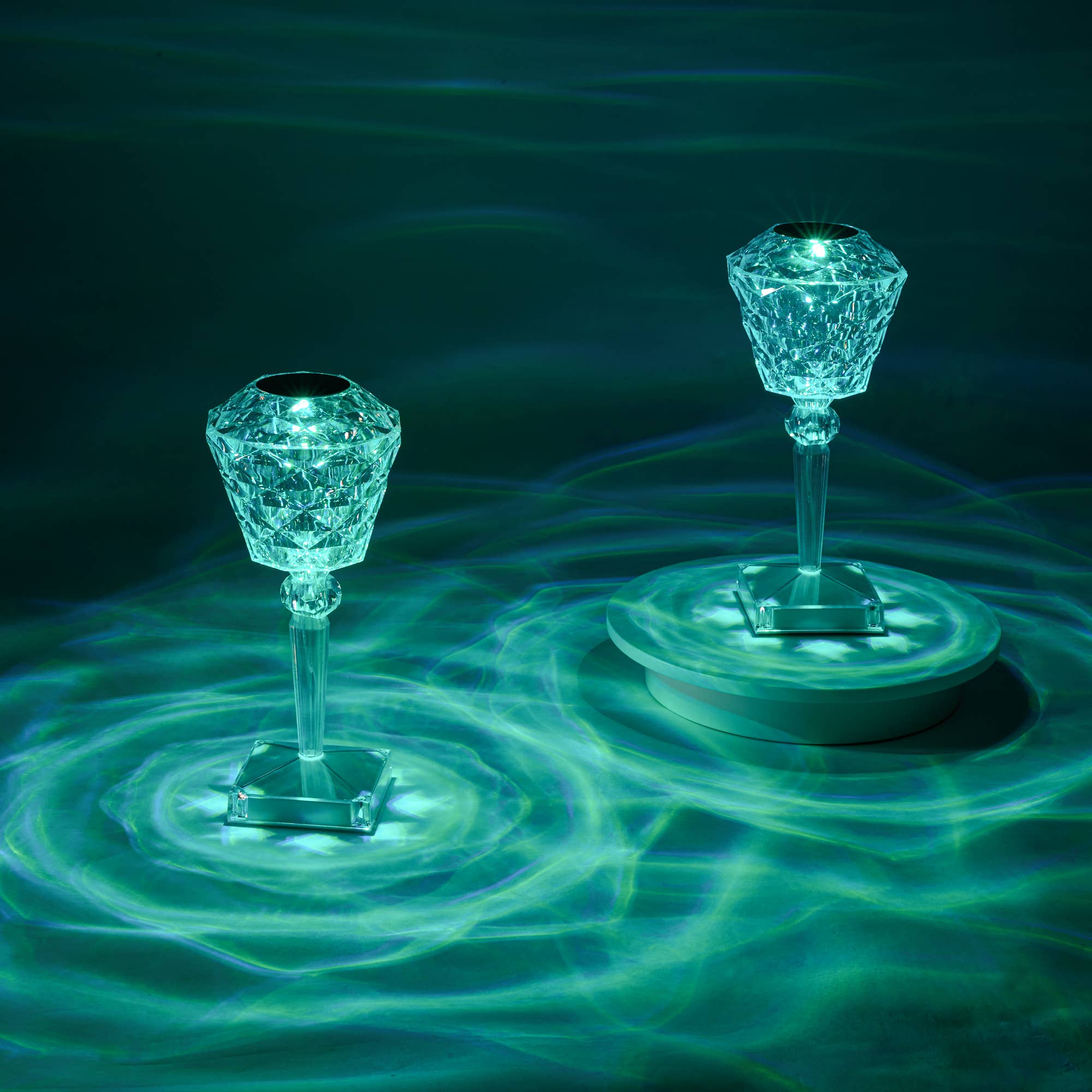 EP Design Lab - Vente Lampes d'appoint/de bureau - Lampe de table LED à projection à couleur changeante RGBW1