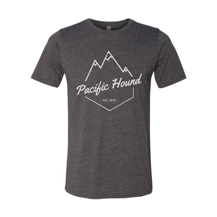 Pacific Hound Mountain Tee - Charcoal för wholesale av Pacific Hound
