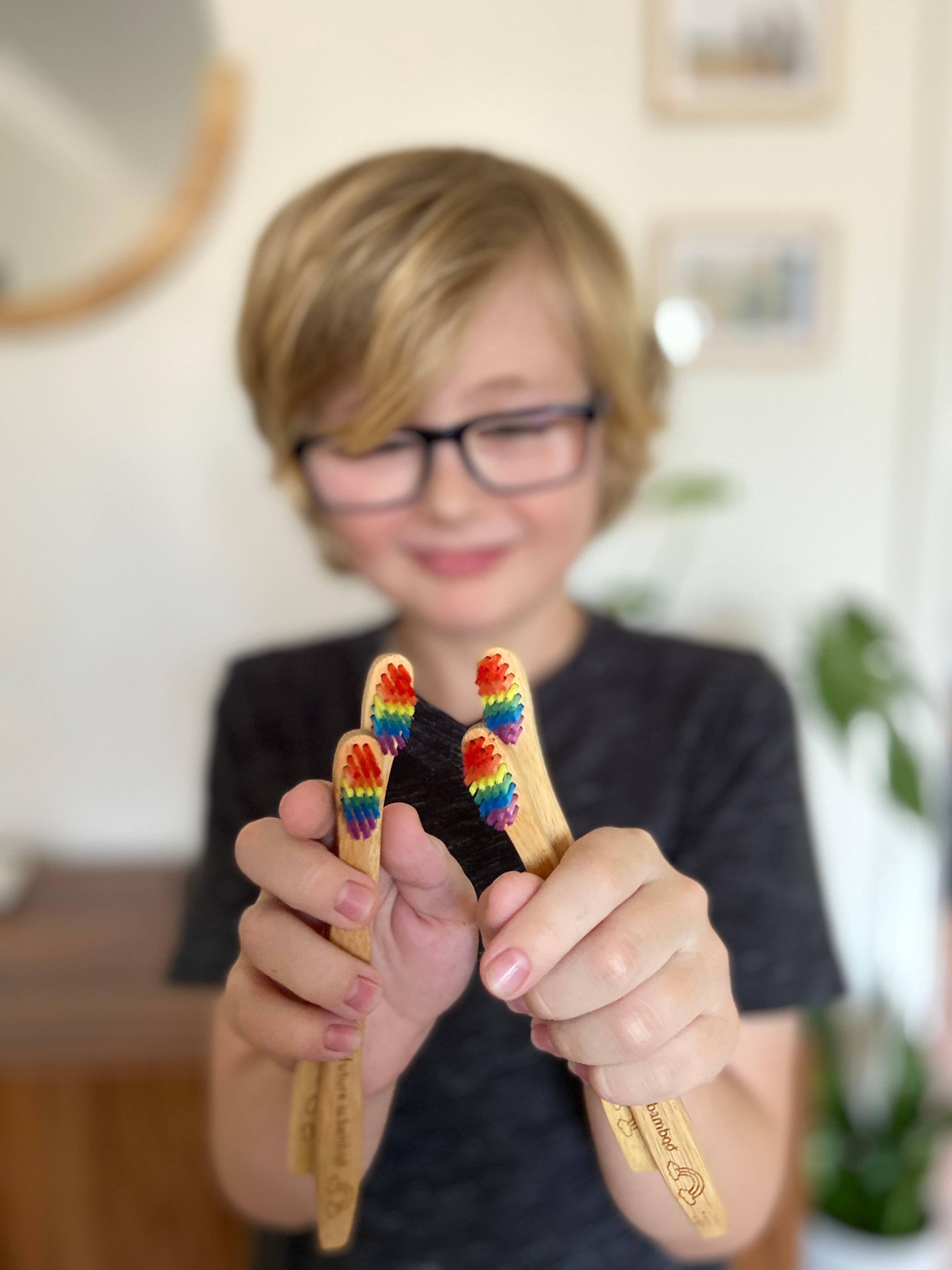 The future is bamboo - Wholesale Toothbrush - Kids & Baby - RAINBOW Kids Soft bamboo Toothbrush3