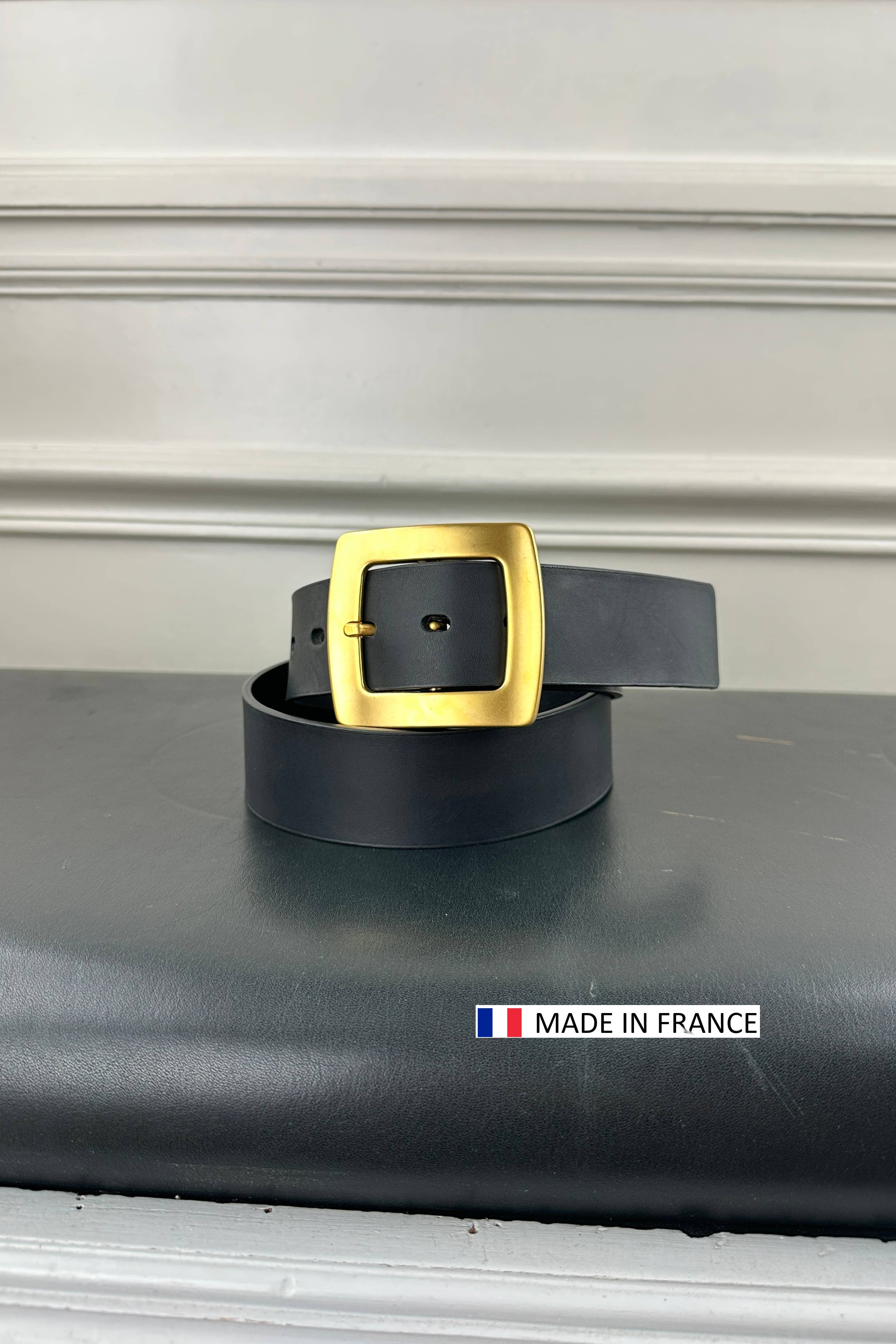 JULIA PARIS – wholesale Belt – Women's – Smooth cowhide leather belt 40mm - matte gold square buckle3