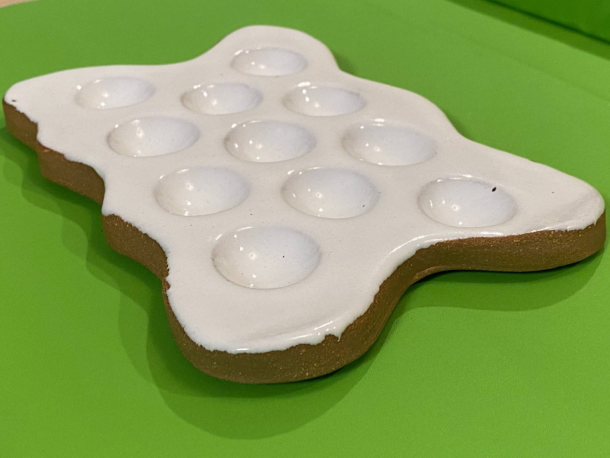 Busy Hands Studio - Wholesale Palette/Mixing Tray - SPLAT Ceramic Artist Paint Palette - Handmade Art Supplies6